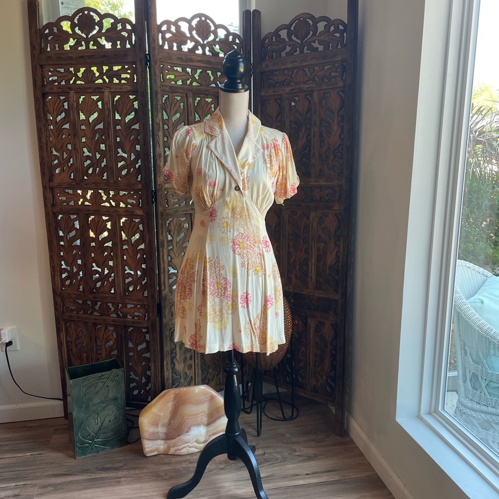 Floral Pleated Dress - Picture 2 of 2